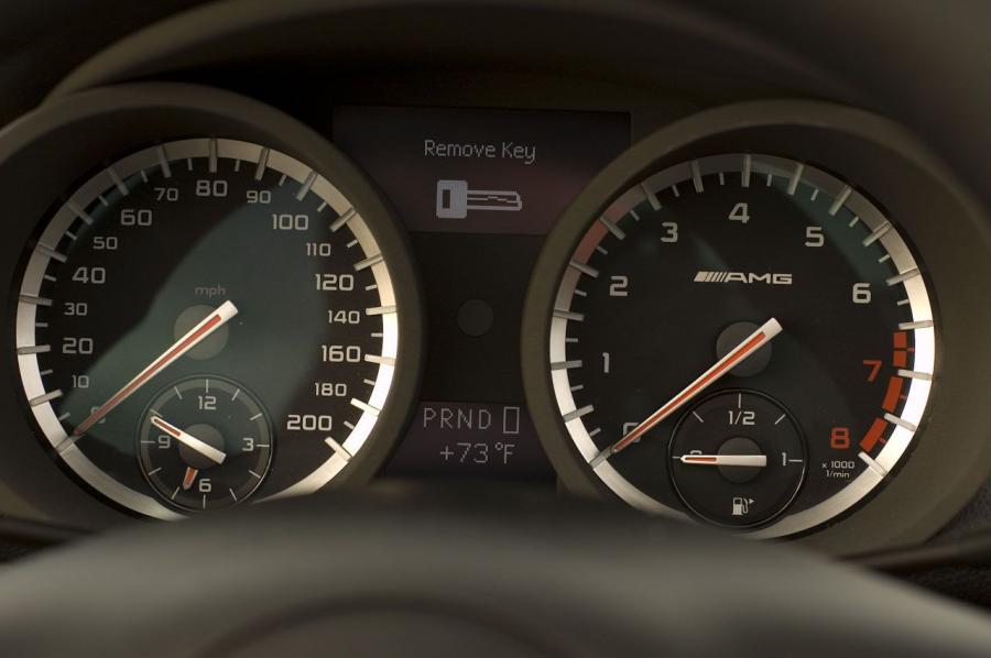  Mercedes-Benz SLK55 AMG 2008 года  (фото 57 из 77)